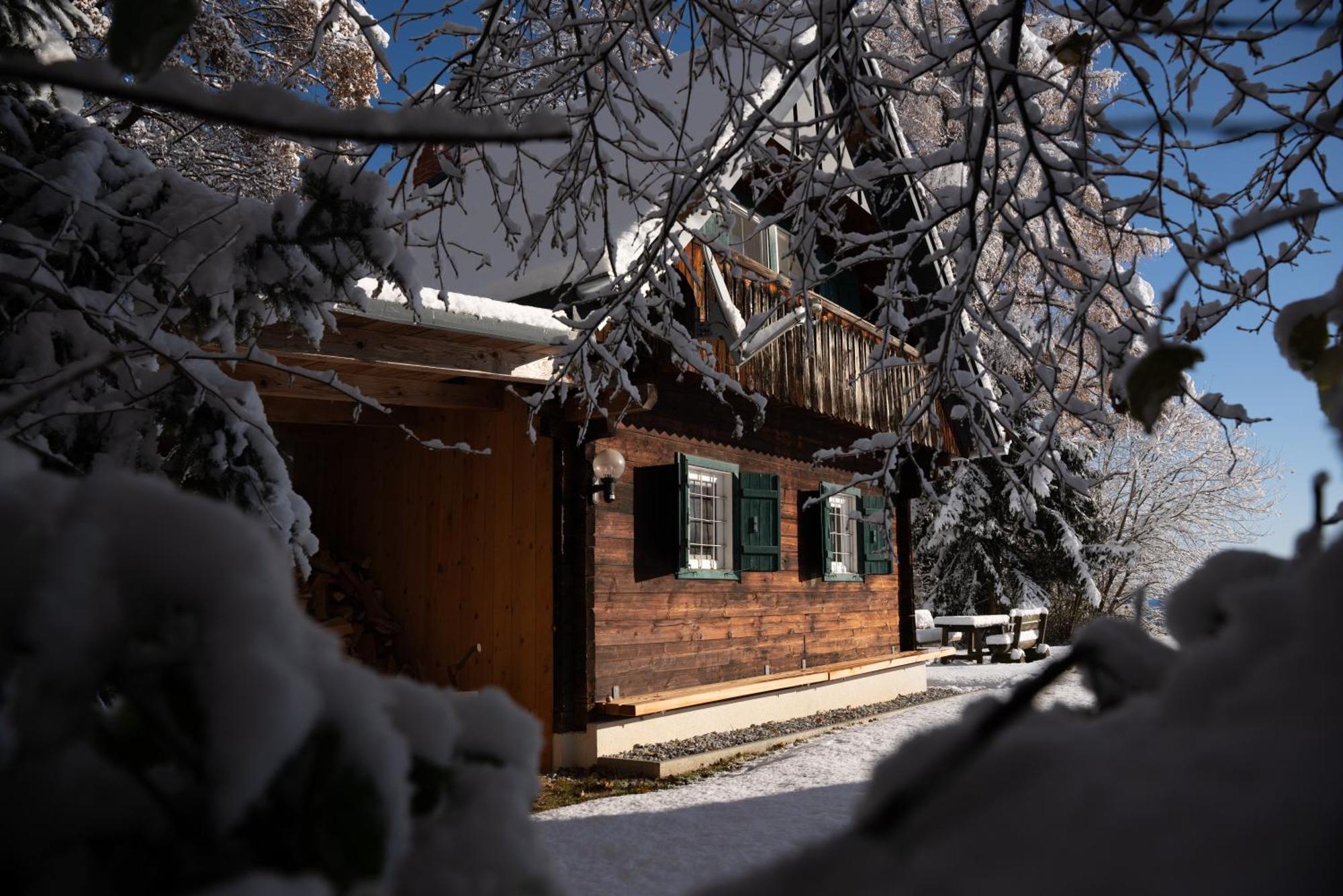 Gregor'S Ferienhaus Im Wald Edelschrott Exterior foto