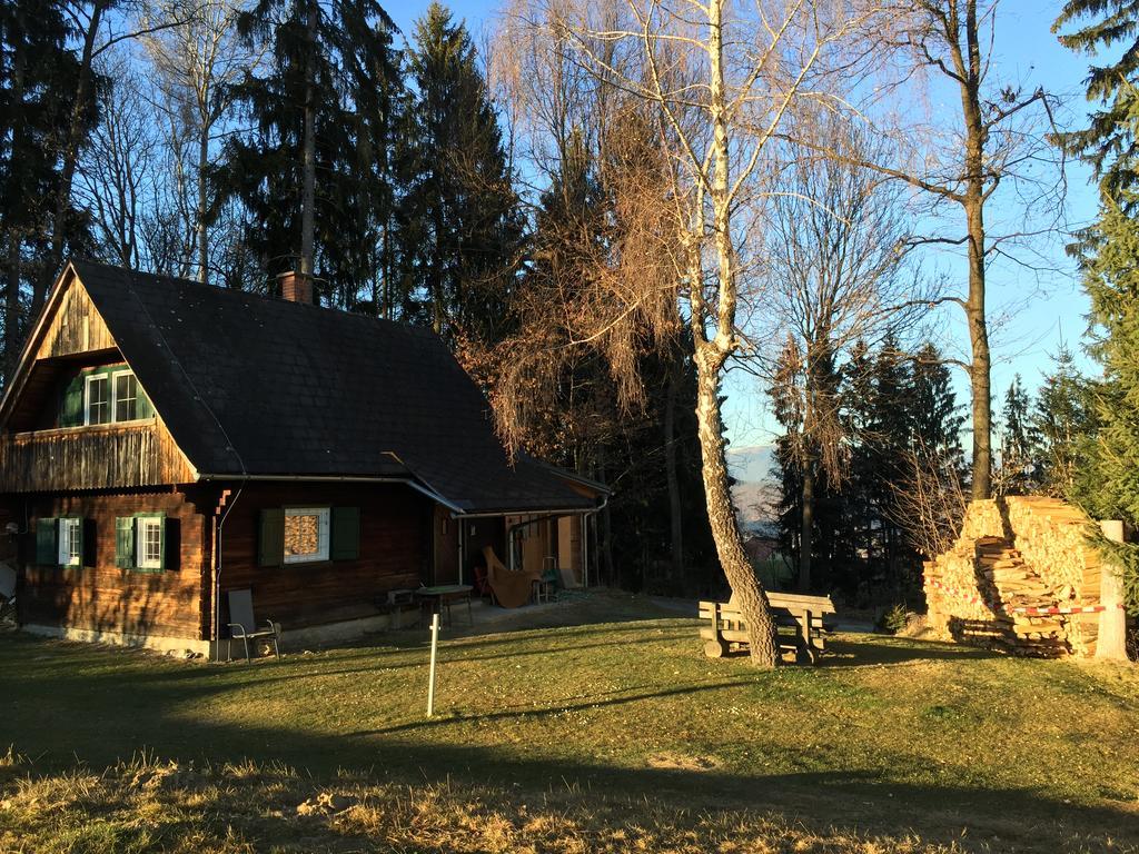 Gregor'S Ferienhaus Im Wald Edelschrott Exterior foto